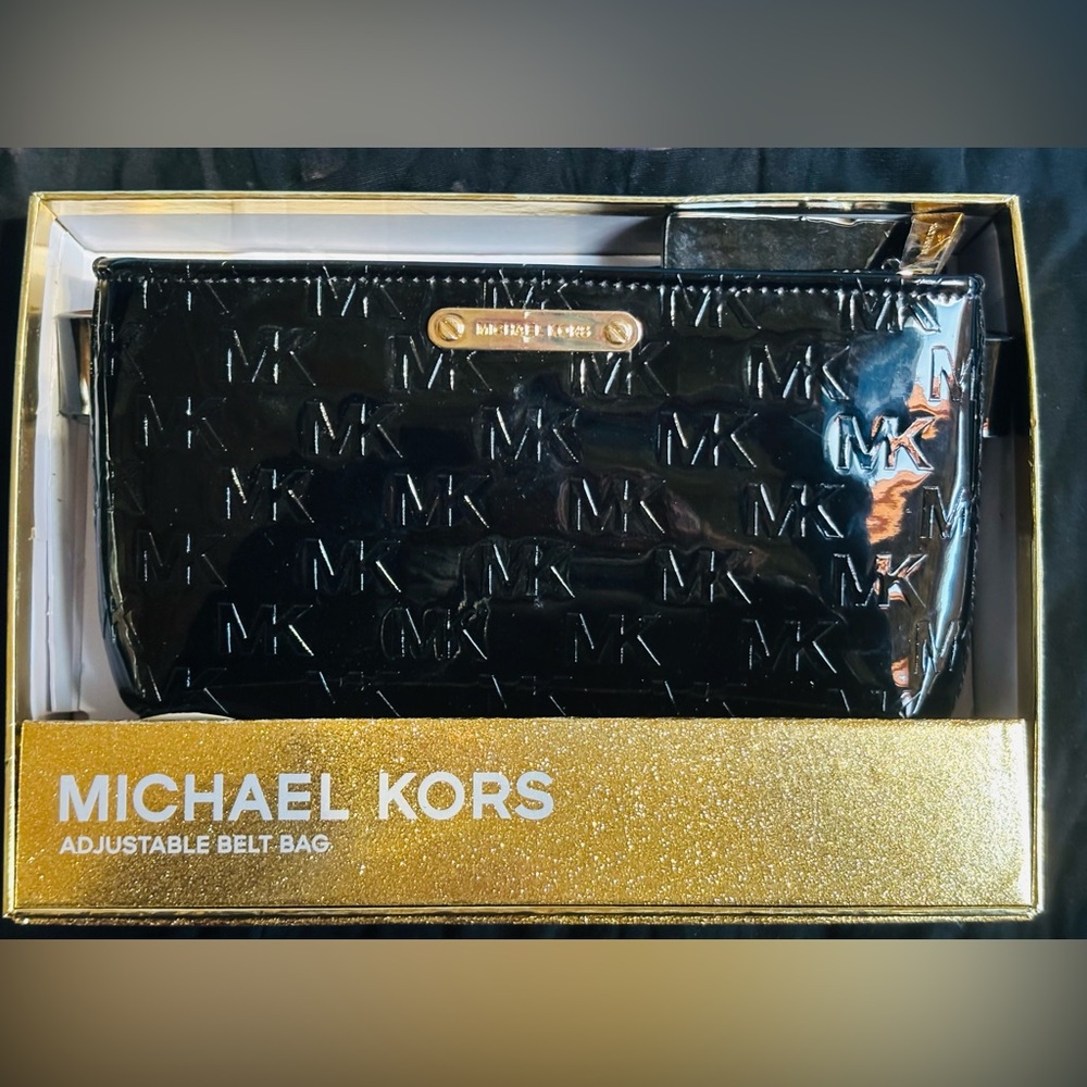 Michael Kors Belt Bag/Wallet and Phone Holder